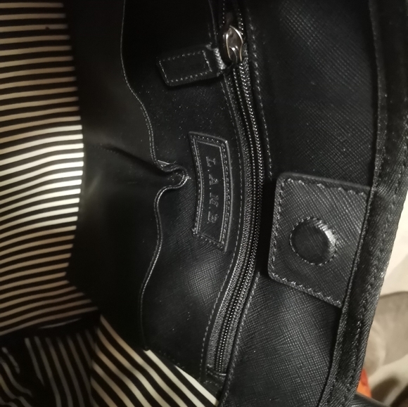 L. A. M. B WHITE AND BLACK LEATHER BAG. - Picture 9 of 10